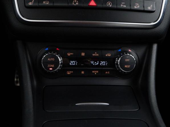 Mercedes-Benz GLA I (X156) с пробегом 2015 года, цена 2 174 444 рубля, 105240 км, внедорожник, Автокод Объявления
