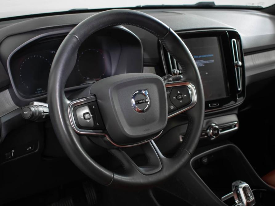 Volvo XC40 I Москва  - изображение 14