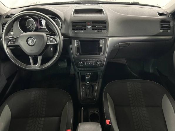 Skoda Yeti I Рестайлинг с пробегом 2017 года, цена 1 099 000 рублей, 209000 км, внедорожник, Автокод Объявления