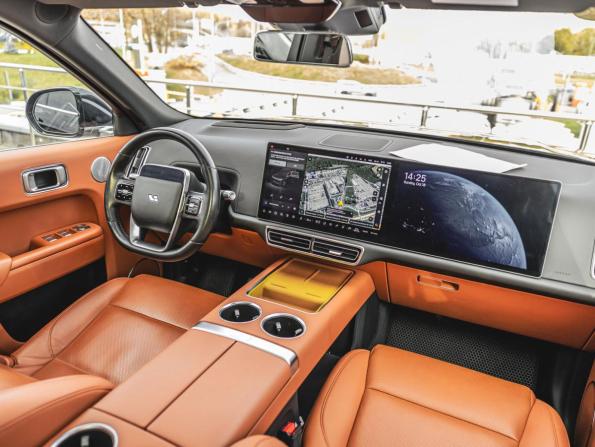 Li Auto (Lixiang) L9 I с пробегом 2024 года, цена 6 598 000 рублей, 49941 км, внедорожник, Автокод Объявления