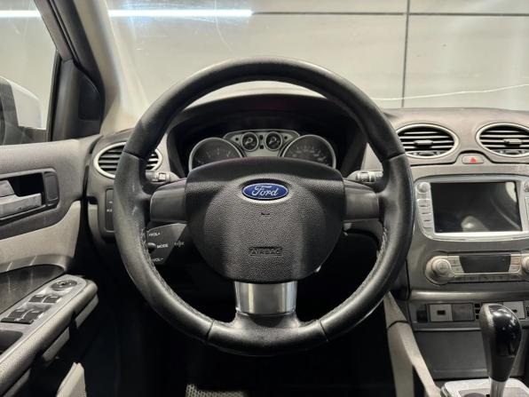 Ford Focus II Рестайлинг с пробегом 2010 года, цена 410 000 рублей, 220000 км, седан, Автокод Объявления