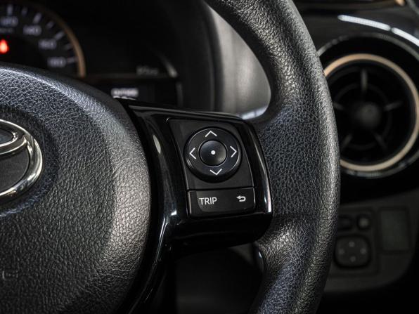 Toyota Vitz III (XP130) Рестайлинг 2 с пробегом 2019 года, цена 1 320 000 рублей, 65651 км, хэтчбек, Автокод Объявления