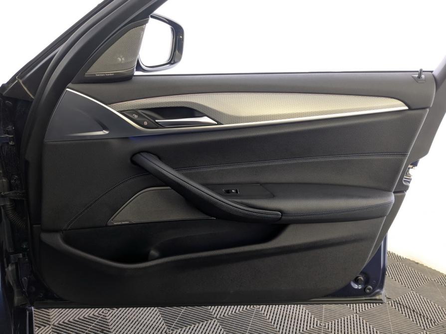 BMW 5 серии VII (G30/G31/G38) Москва  - изображение 24