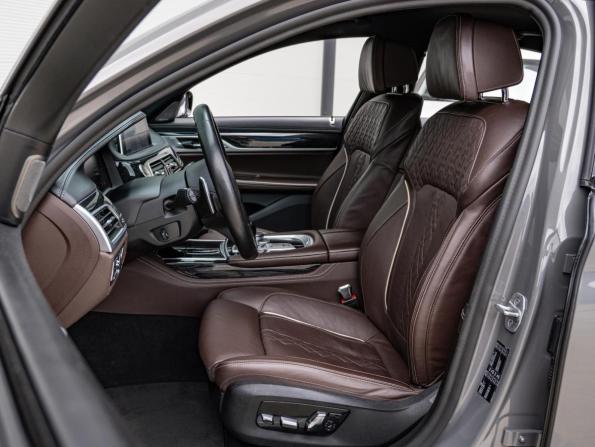 BMW 7 серии VI (G11/G12) Рестайлинг с пробегом 2021 года, цена 6 890 000 рублей, 48634 км, седан, Автокод Объявления
