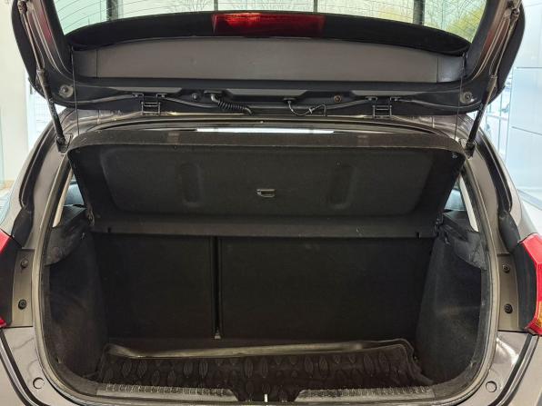 Kia Ceed II с пробегом 2014 года, цена 955 000 рублей, 203676 км, хэтчбек, Автокод Объявления