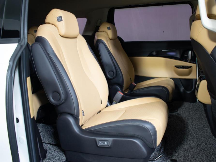 Kia Carnival IV Москва  - изображение 10