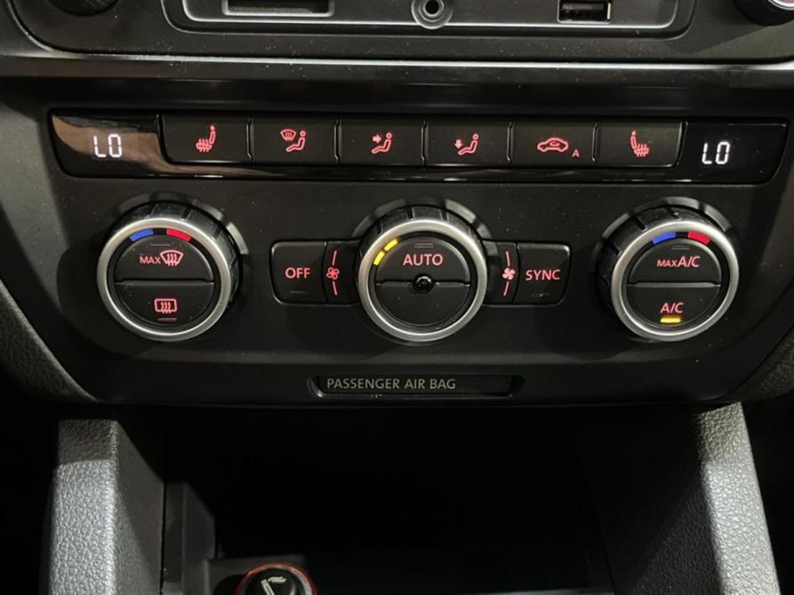 Volkswagen Jetta VI Курск  - изображение 12