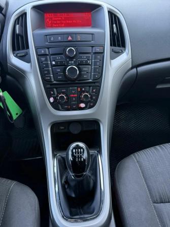 Opel Astra J с пробегом 2011 года, цена 645 000 рублей, 298067 км, хэтчбек, Автокод Объявления