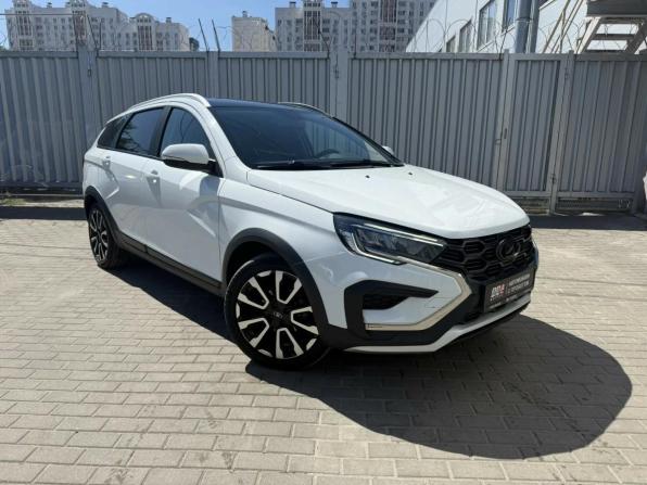 Lada (ВАЗ) Vesta I Рестайлинг (NG) с пробегом 2024 года, цена 1 385 000 рублей, 42543 км, универсал, Автокод Объявления