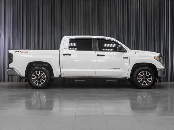 Toyota Tundra II Рестайлинг с пробегом 2018 года, цена 6 679 000 рублей, 162587 км, offers.body_type.unknown, Автокод Объявления