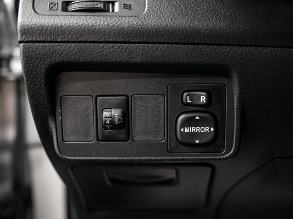 Toyota Corolla X (E140 E150) Рестайлинг с пробегом 2012 года, цена 1 250 000 рублей, 105700 км, седан, Автокод Объявления
