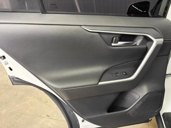 Toyota RAV4 V (XA50) с пробегом 2020 года, цена 3 597 000 рублей, 120353 км, внедорожник, Автокод Объявления