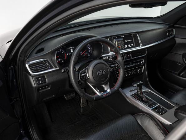 Kia Optima IV Рестайлинг с пробегом 2020 года, цена 2 359 000 рублей, 121957 км, седан, Автокод Объявления