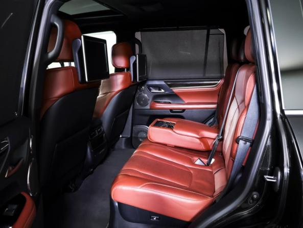 Lexus LX III Рестайлинг 2 с пробегом 2016 года, цена 6 700 000 рублей, 166175 км, внедорожник, Автокод Объявления