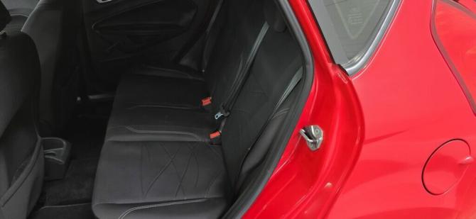 Ford Fiesta Mk6 Рестайлинг с пробегом 2016 года, цена 1 020 000 рублей, 30000 км, хэтчбек, Автокод Объявления