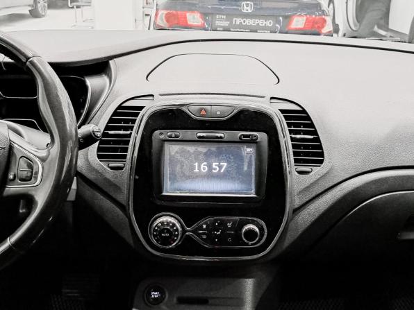 Renault Kaptur I с пробегом 2017 года, цена 899 000 рублей, 262831 км, внедорожник, Автокод Объявления