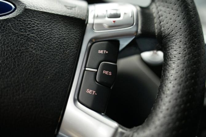 Ford Mondeo IV Рестайлинг с пробегом 2012 года, цена 870 000 рублей, 245000 км, седан, Автокод Объявления