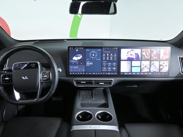 Li Auto (Lixiang) L6 с пробегом 2024 года, цена 5 640 000 рублей, 53000 км, внедорожник, Автокод Объявления