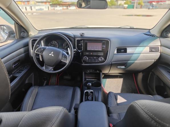 Mitsubishi Outlander III Рестайлинг с пробегом 2014 года, цена 1 231 700 рублей, 244877 км, внедорожник, Автокод Объявления