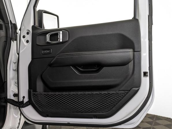 Jeep Wrangler IV (JL) с пробегом 2018 года, цена 3 675 000 рублей, 94416 км, внедорожник, Автокод Объявления