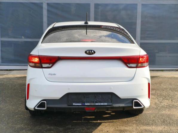 Kia Rio IV Рестайлинг с пробегом 2020 года, цена 1 380 000 рублей, 87700 км, седан, Автокод Объявления
