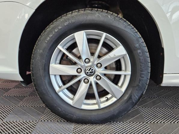 Volkswagen Jetta VI Рестайлинг с пробегом 2015 года, цена 1 099 000 рублей, 169117 км, седан, Автокод Объявления