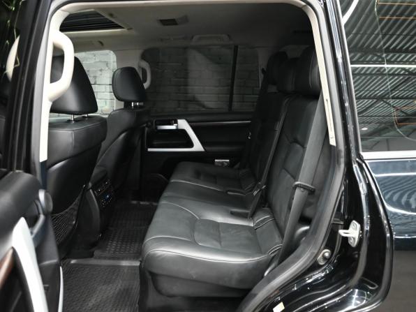 Toyota Land Cruiser 200 Series Рестайлинг 2 с пробегом 2015 года, цена 5 500 000 рублей, 256870 км, внедорожник, Автокод Объявления
