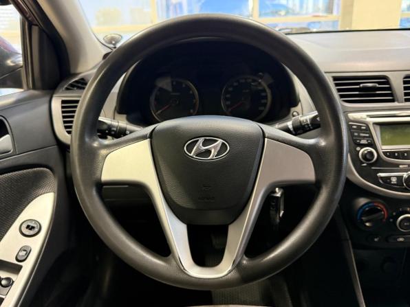 Hyundai Solaris I с пробегом 2011 года, цена 687 000 рублей, 182000 км, седан, Автокод Объявления