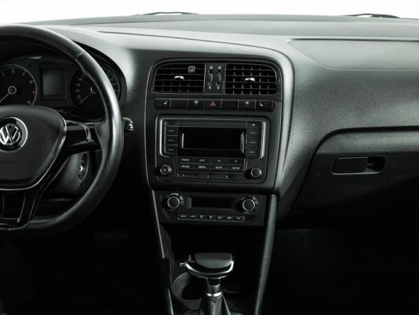 Volkswagen Polo V Рестайлинг с пробегом 2017 года, цена 1 049 700 рублей, 94985 км, седан, Автокод Объявления