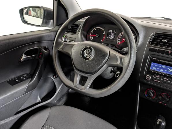 Volkswagen Polo V Рестайлинг с пробегом 2019 года, цена 899 900 рублей, 171000 км, седан, Автокод Объявления