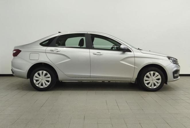 Lada (ВАЗ) Vesta I Рестайлинг (NG) с пробегом 2024 года, цена 1 269 000 рублей, 31000 км, седан, Автокод Объявления
