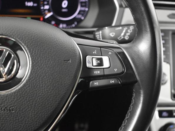 Volkswagen Passat B8 с пробегом 2016 года, цена 2 635 000 рублей, 132682 км, универсал, Автокод Объявления