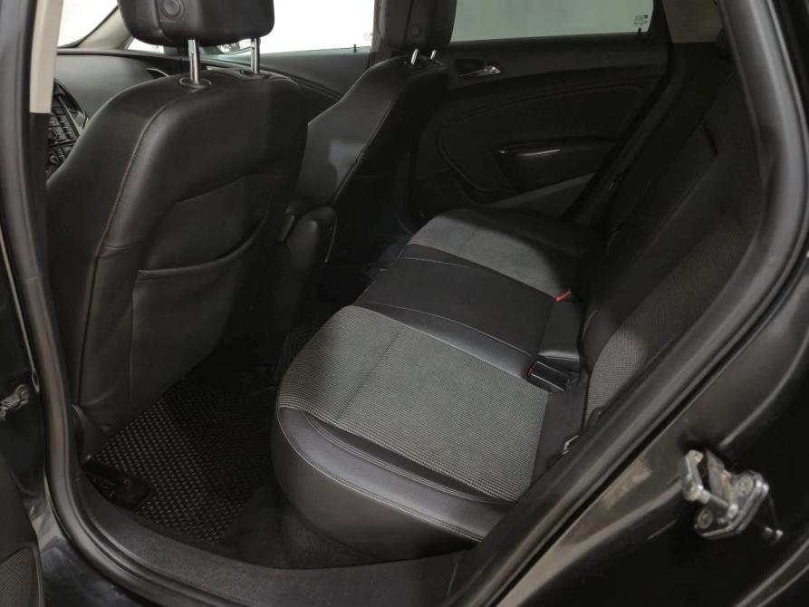 Opel Astra J Альметьевск  - изображение 18