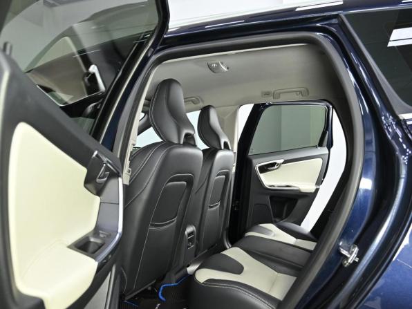 Volvo XC60 I Рестайлинг с пробегом 2016 года, цена 1 949 000 рублей, 107000 км, внедорожник, Автокод Объявления
