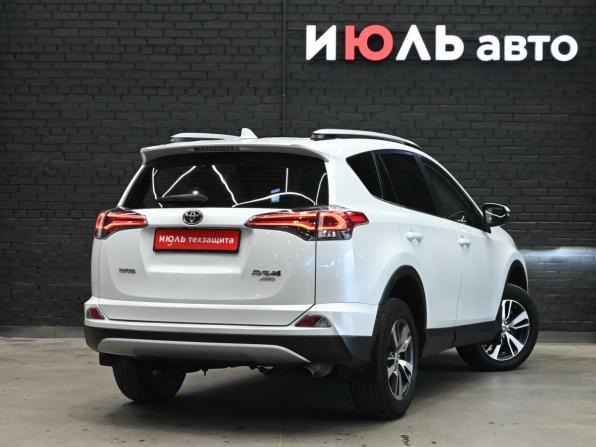 Toyota RAV4 IV (XA40) Рестайлинг с пробегом 2018 года, цена 2 900 000 рублей, 137731 км, внедорожник, Автокод Объявления