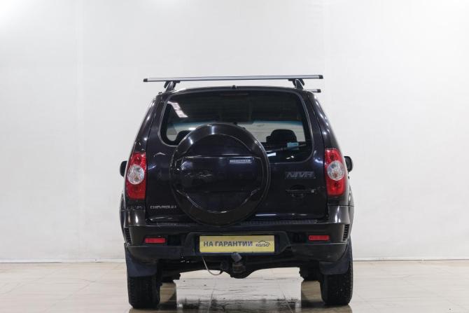 Chevrolet Niva I Рестайлинг с пробегом 2011 года, цена 549 000 рублей, 143000 км, внедорожник, Автокод Объявления