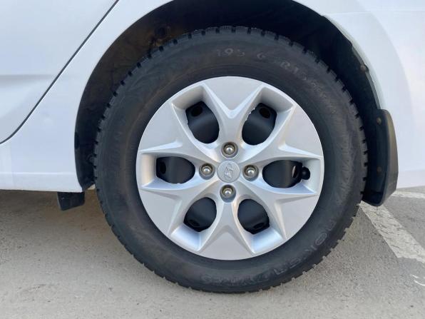 Hyundai Solaris I Рестайлинг с пробегом 2014 года, цена 585 287 рублей, 195903 км, седан, Автокод Объявления