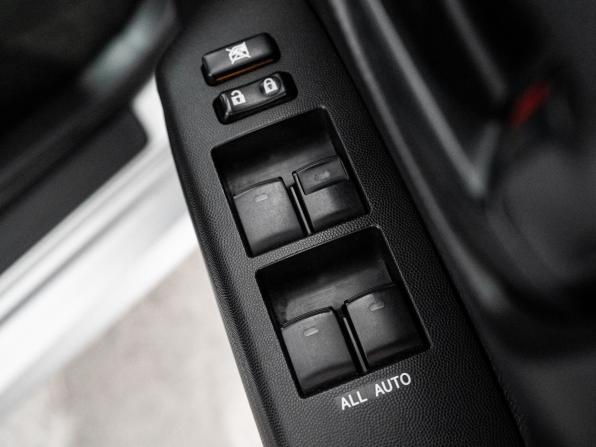 Toyota Wish II Рестайлинг с пробегом 2016 года, цена 1 400 000 рублей, 135972 км, минивэн, Автокод Объявления
