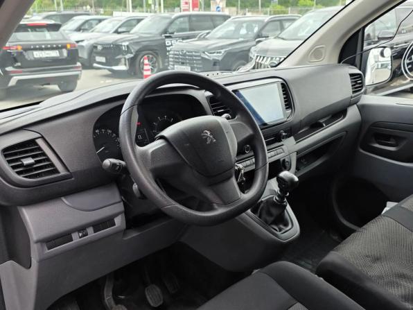 Peugeot Expert III с пробегом 2021 года, цена 2 250 000 рублей, 143403 км, фургон, Автокод Объявления