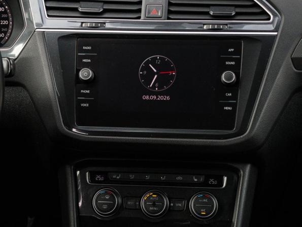 Volkswagen Tiguan II с пробегом 2018 года, цена 1 998 000 рублей, 181667 км, внедорожник, Автокод Объявления