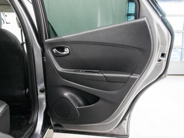 Renault Kaptur I Рестайлинг с пробегом 2022 года, цена 1 749 000 рублей, 42532 км, внедорожник, Автокод Объявления