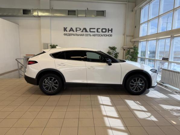 Mazda CX-4 I Рестайлинг с пробегом 2023 года, цена 3 000 000 рублей, 28000 км, внедорожник, Автокод Объявления