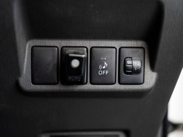 Toyota Prius Alpha I (ZVW40/41) с пробегом 2012 года, цена 1 150 000 рублей, 240000 км, универсал, Автокод Объявления