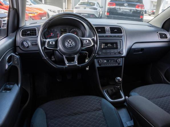 Volkswagen Polo V Рестайлинг с пробегом 2020 года, цена 1 299 000 рублей, 118401 км, седан, Автокод Объявления