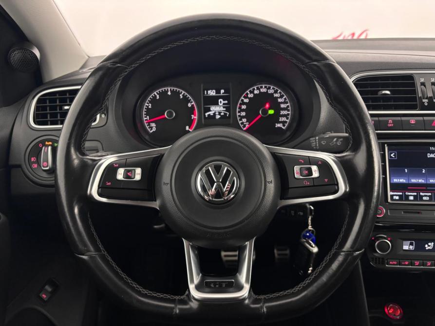 Volkswagen Polo V Рестайлинг Псков  - изображение 11