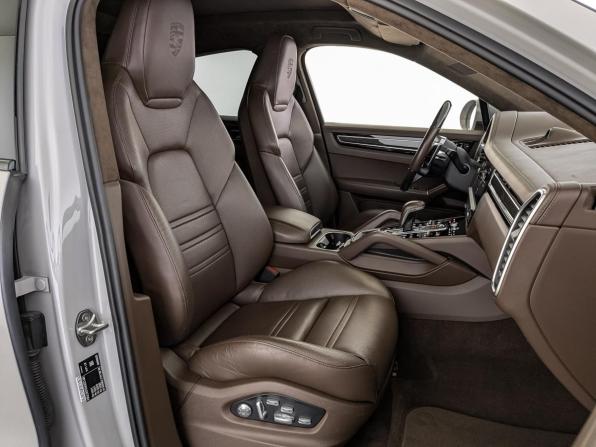 Porsche Cayenne III с пробегом 2019 года, цена 8 444 000 рублей, 63299 км, внедорожник, Автокод Объявления