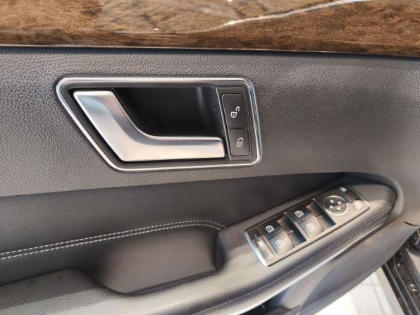 Mercedes-Benz E-Класс IV (W212 S212 C207) Рестайлинг с пробегом 2013 года, цена 1 780 000 рублей, 200000 км, седан, Автокод Объявления