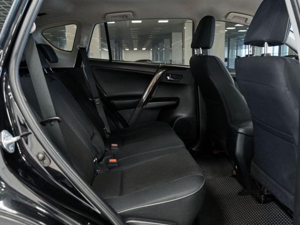 Toyota RAV4 IV (XA40) Рестайлинг с пробегом 2018 года, цена 2 536 000 рублей, 131767 км, внедорожник, Автокод Объявления