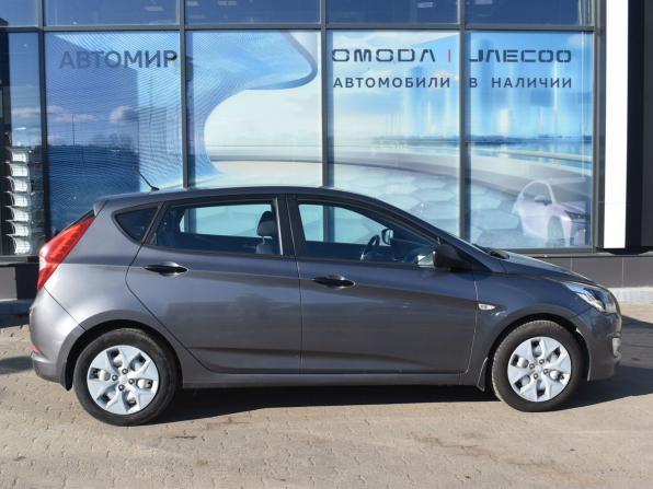 Hyundai Solaris I Рестайлинг с пробегом 2015 года, цена 867 000 рублей, 130126 км, хэтчбек, Автокод Объявления