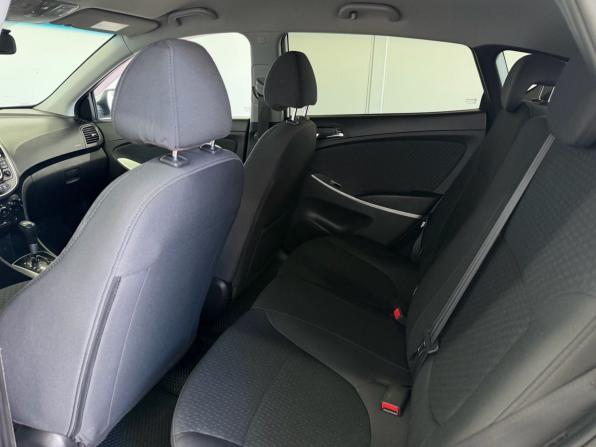 Hyundai Solaris I с пробегом 2012 года, цена 779 000 рублей, 124717 км, хэтчбек, Автокод Объявления